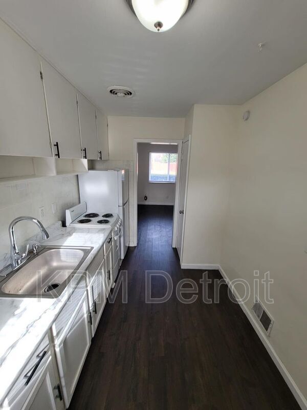 Foto del edificio - 34503 Glenwood Rd