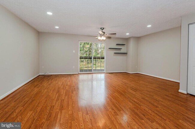 Building Photo - 1116 Soho Ct