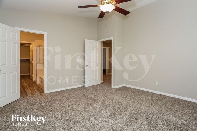 Building Photo - 5723 Breezy Wind Ct