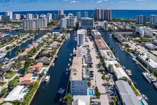 Foto del edificio - 2829 NE 33rd Ct