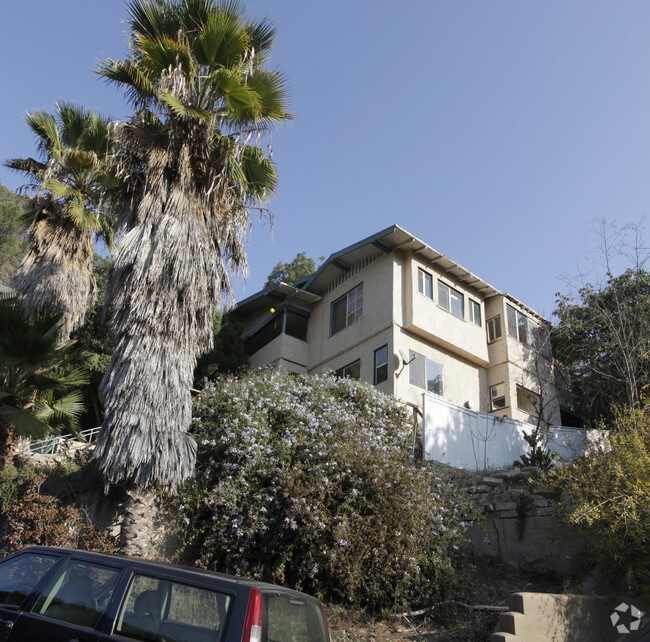 Building Photo - Silverlake Triplex