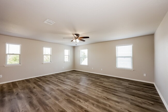 Building Photo - 13026 Stags Leap