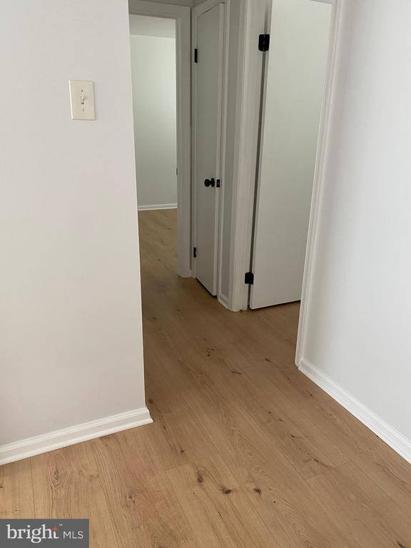 Foto del edificio - 8049 St Annes Ct