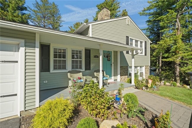 Foto del edificio - 181 Highland Ave