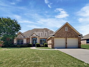 Building Photo - 337 Stanley Dr