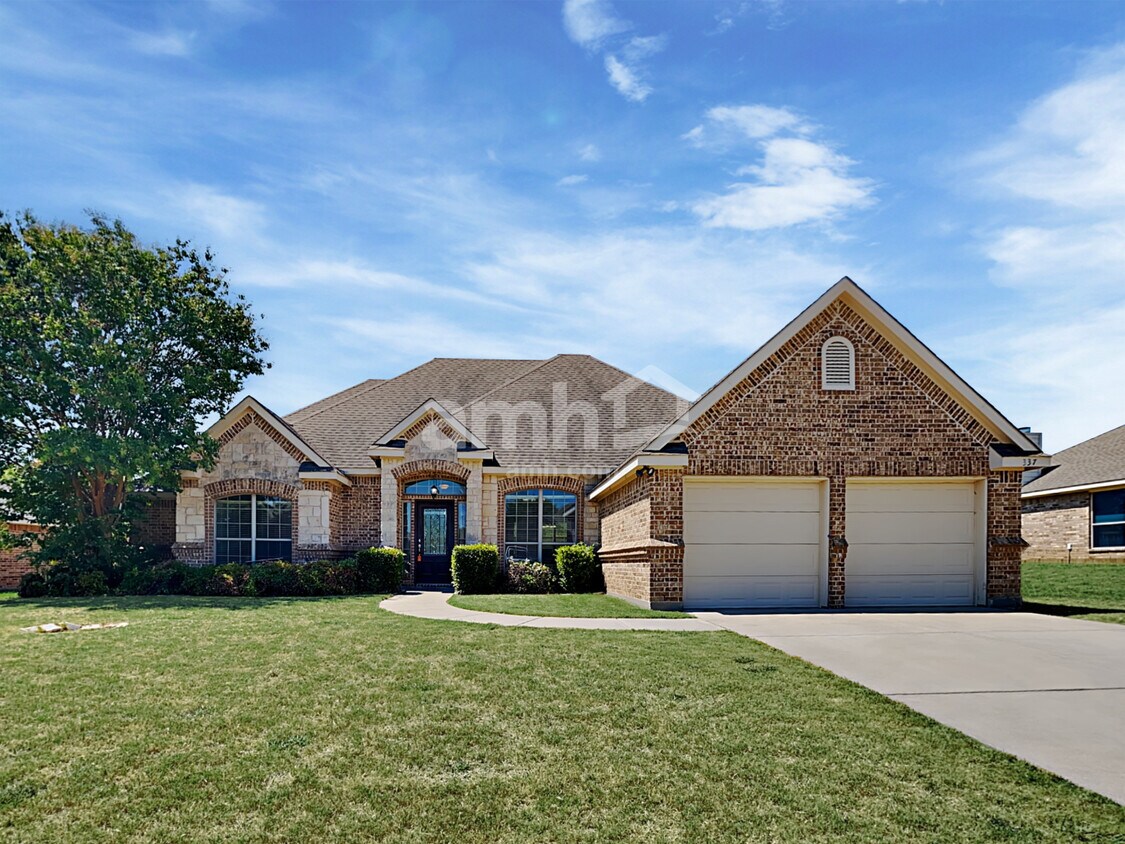 Primary Photo - 337 Stanley Dr