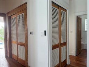 Building Photo - 1014 Avenue M