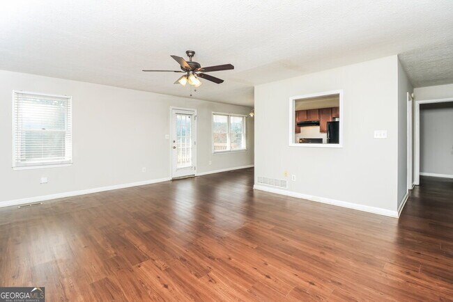 Foto del edificio - 820 Tidwell Rd