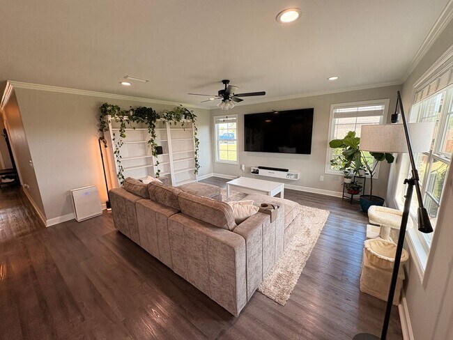 Foto del edificio - Available June!