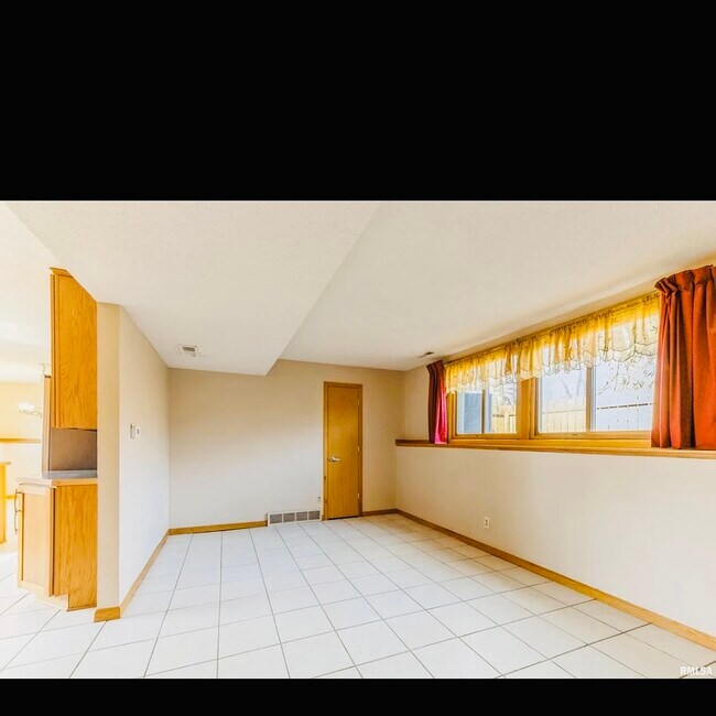 Foto del edificio - 4204 Warren St