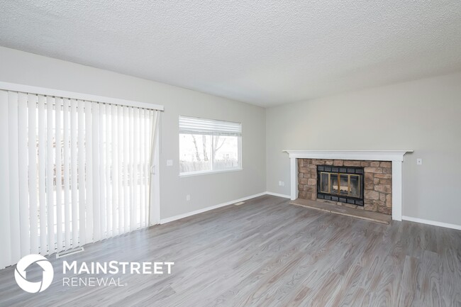 Building Photo - 10146 Fillmore St