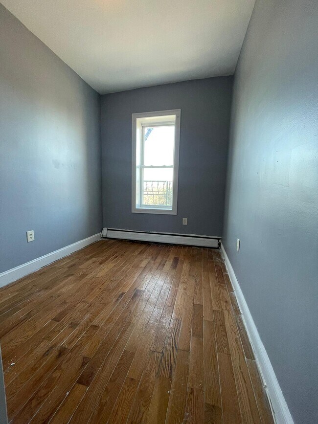 548 Ave C Unit 9 - 534 Avenue C