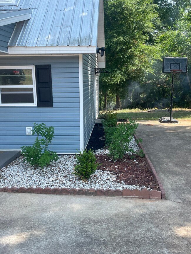 Foto del edificio - 982 GA-56