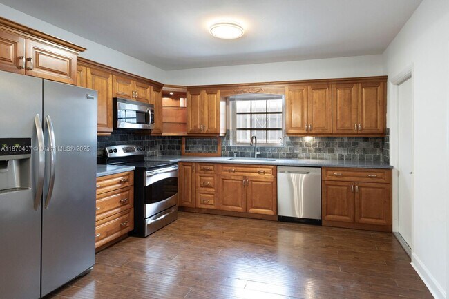 Foto del edificio - 2350 SW 2nd St