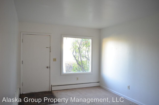 Building Photo - 8820-8820 Golovin St