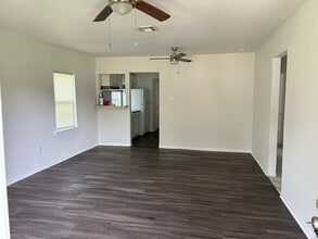 Building Photo - 1204 10th Ave N