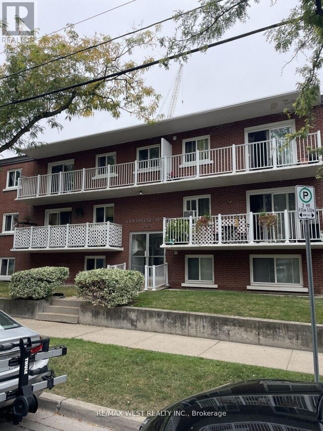 Building Photo - 2365 Marine Dr
