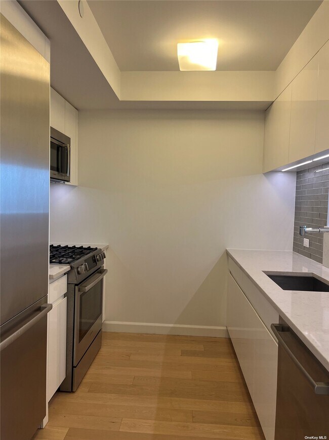 Foto del edificio - 13835 39th Ave