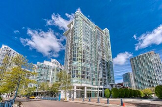 Building Photo - 1077 Marinaside Crescent