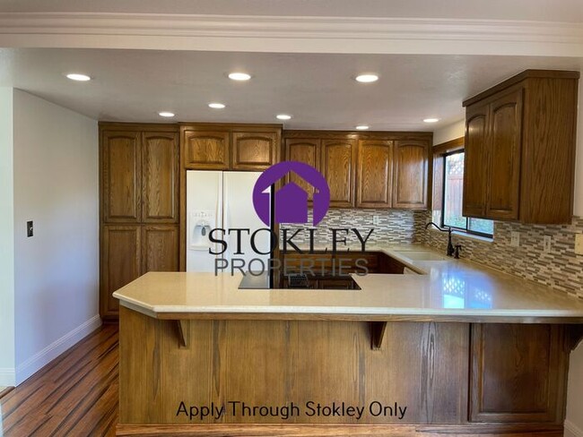 Building Photo - Stokley Properties Presents 1762 Douglas T...