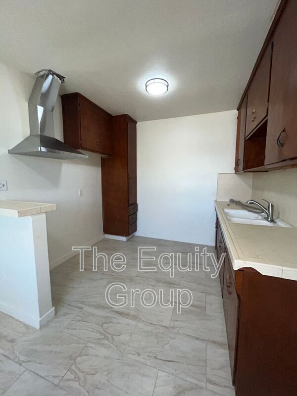 Foto del edificio - 830 Davis St
