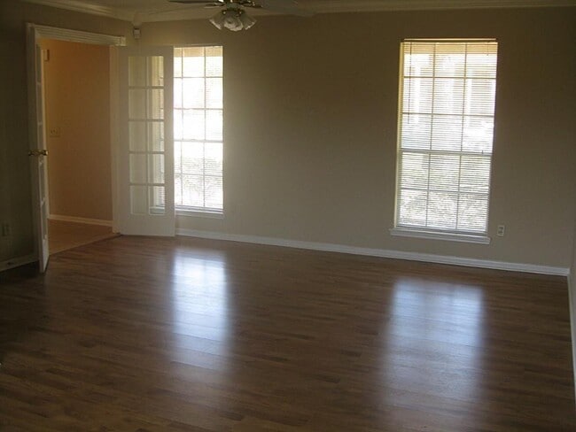 Building Photo - 10518 Elk Point Ln