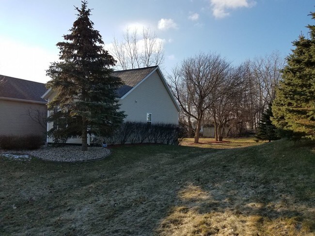 Foto del edificio - 6420 Ridgemont Dr SE