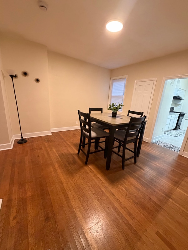 Foto del edificio - 507 E Cold Spring Ln