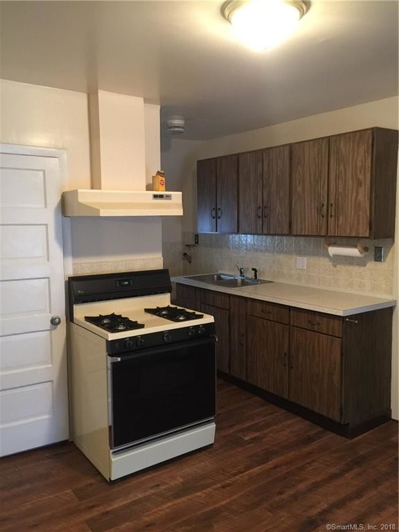 Foto del edificio - 5 Aetna Pl