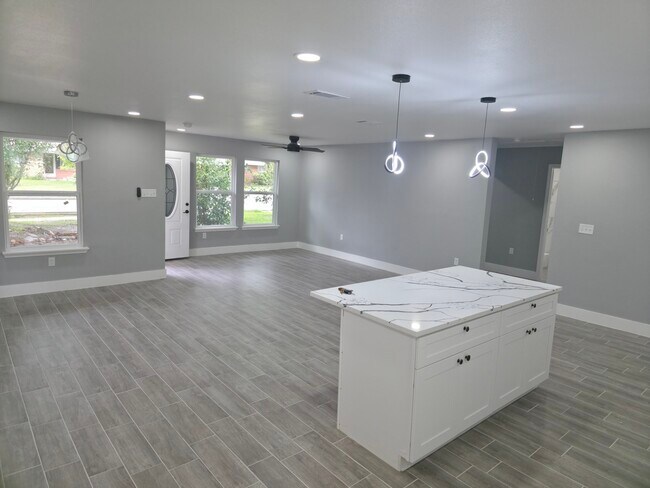 Foto del edificio - 3914 Southlawn St