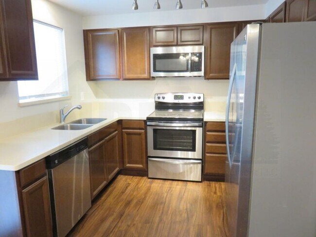 Foto del edificio - Newly renovated House located in the park community of Lacey!