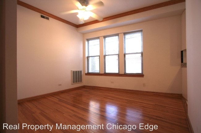 Building Photo - 1352 W Jarvis Ave