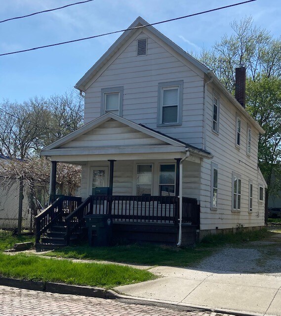 302 Huntington Ave, Akron, OH 44306 House Rental in Akron, OH