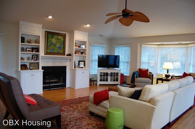 Building Photo - 4 br, 3.5 bath House - 131 Crooked Back Loop