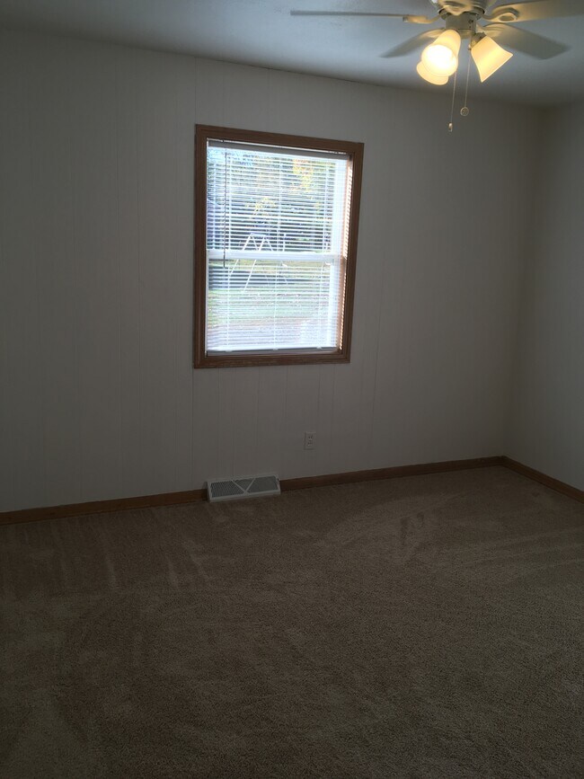 125 Eros Dr, Waterloo, IA 50701 Townhome Rentals in Waterloo IA