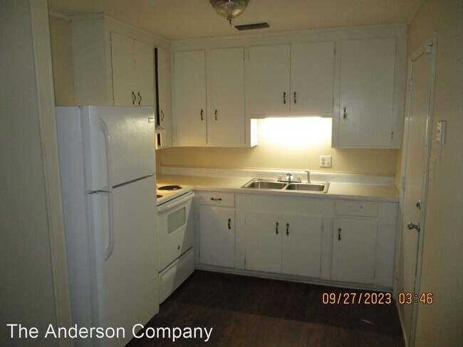 Foto del edificio - 2 br, 1 bath House - 2710-B Homewood Ct