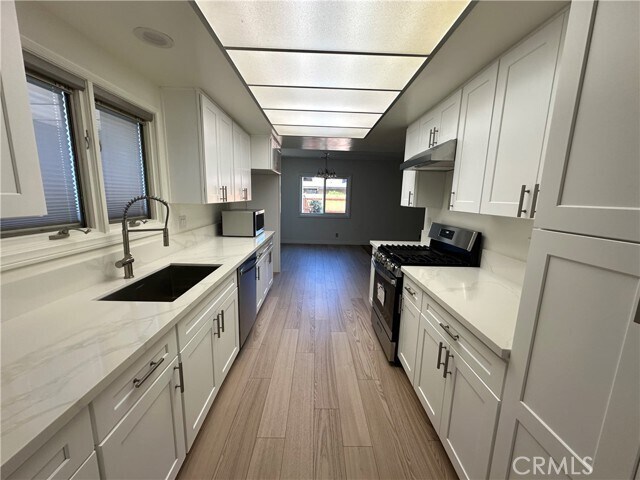 Foto del edificio - 8351 Grand Ave