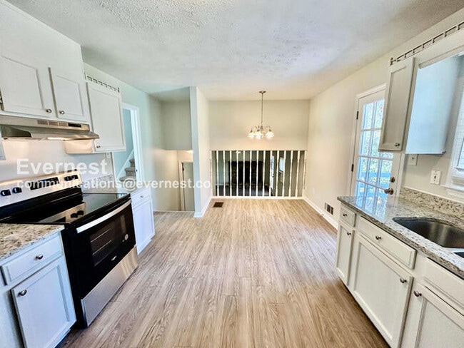 Foto del edificio - 280 Summer Pond Trail