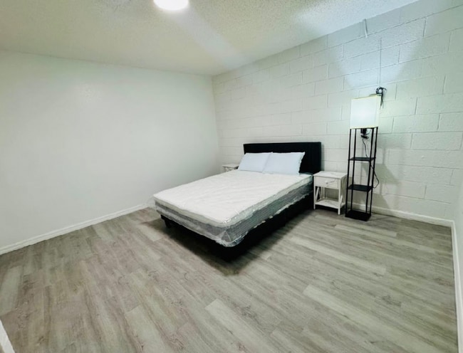 Photo - 536 Cheshire Way House