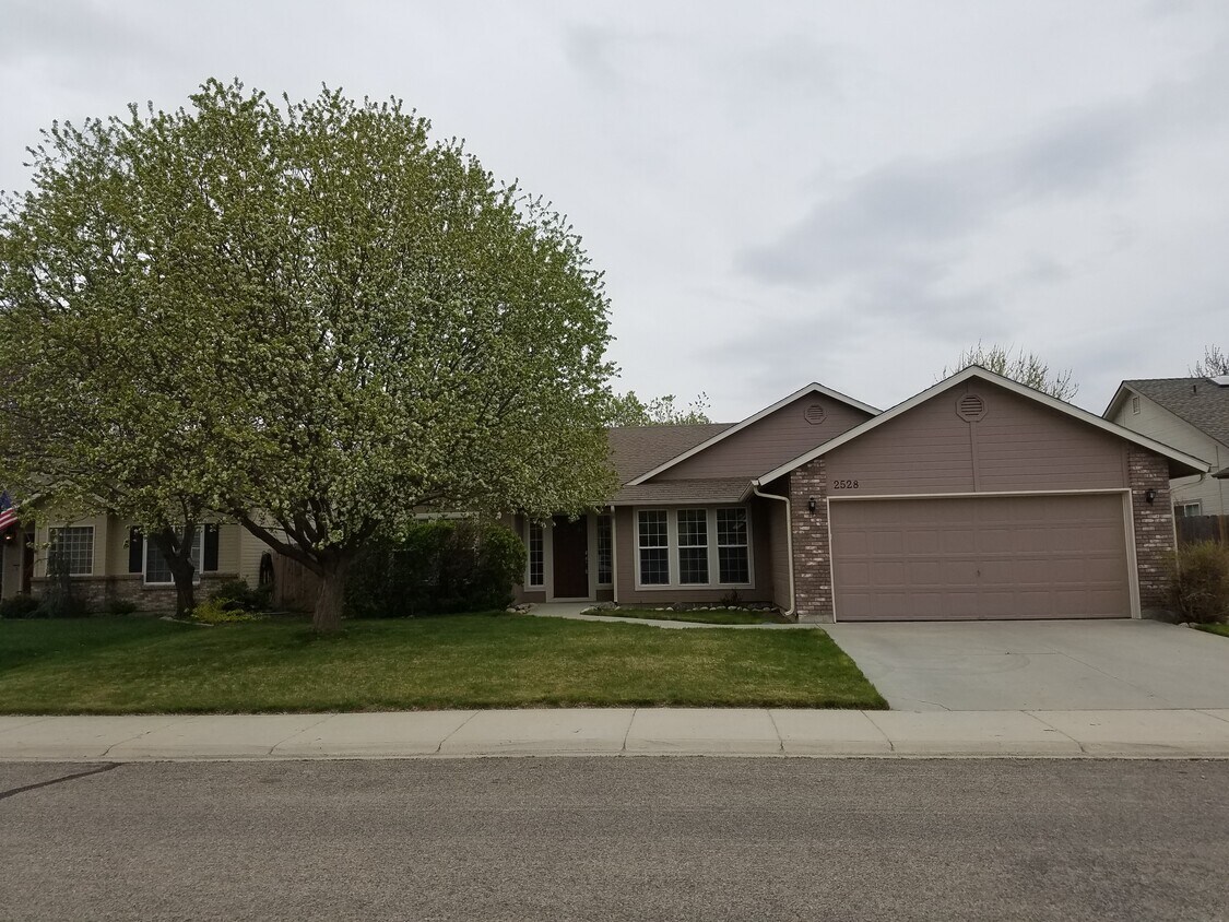 Foto principal - 2528 N Bobcat Way