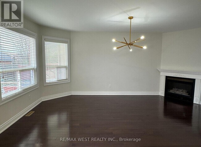 Building Photo - 20 Kevi Crescent