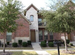 Building Photo - 6005 Pisa Ln