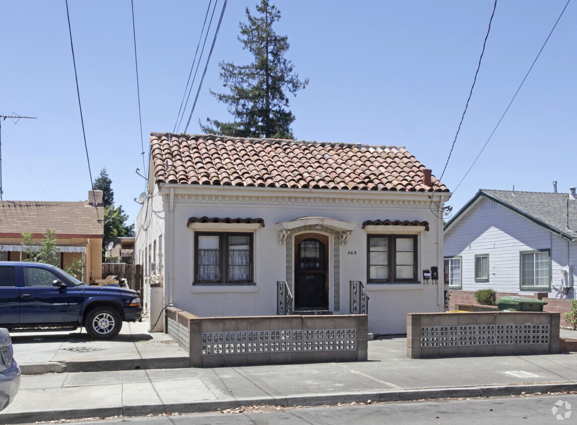 Foto del edificio - 469 Clifton Ave