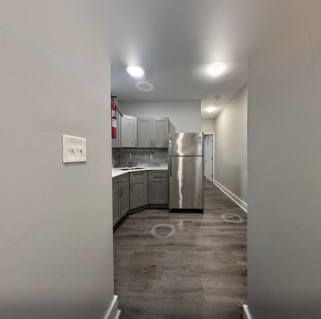 Foto del edificio - 1235 W Huntingdon St