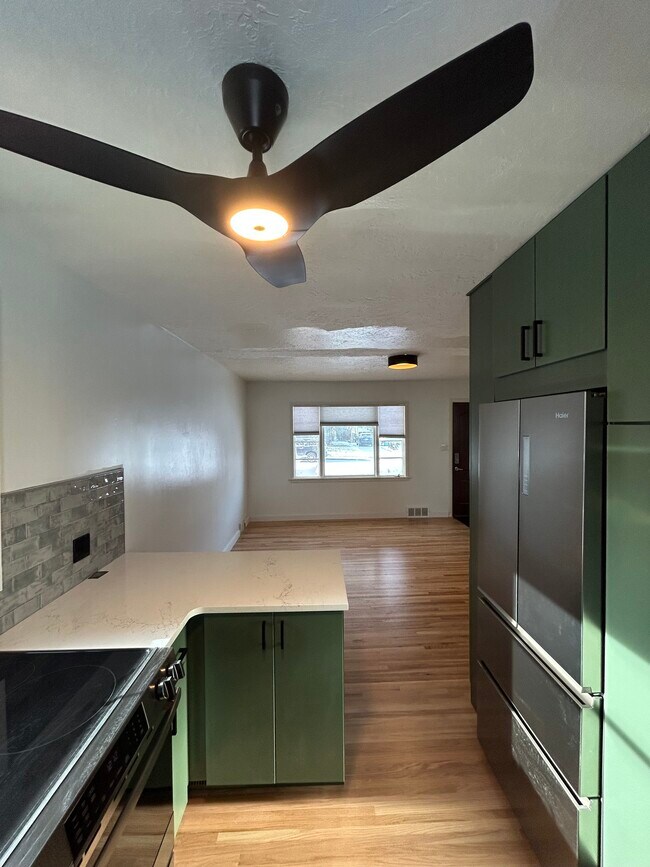 Foto del edificio - 410 S 13th Ave