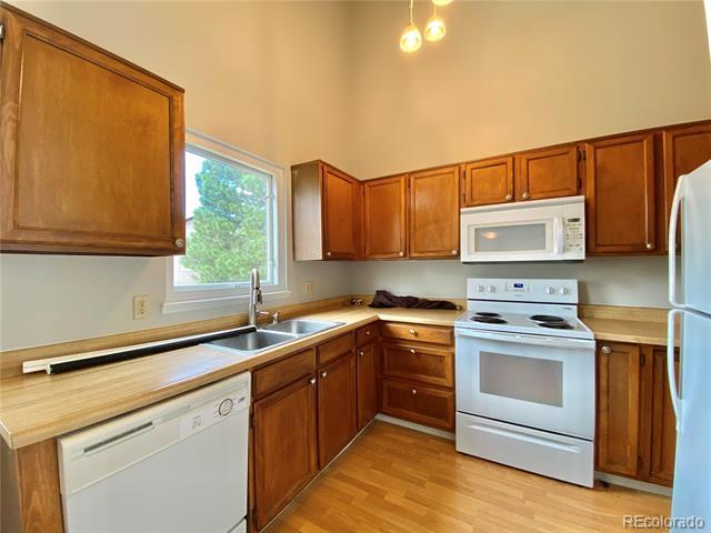 Building Photo - 3815 S Genoa Cir