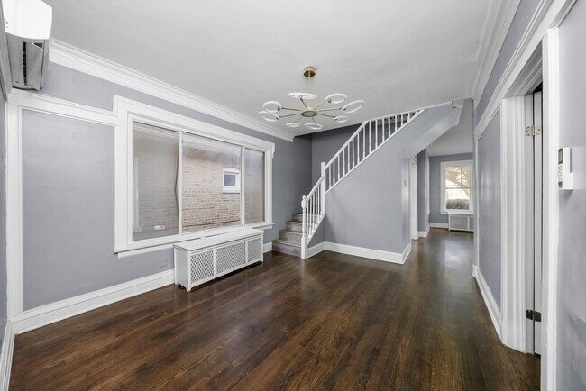 Foto del edificio - 7643 S Paxton Ave