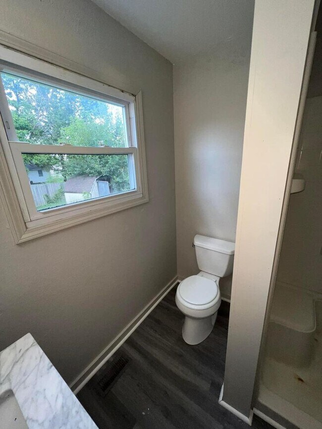 Foto del edificio - 658 Brower St