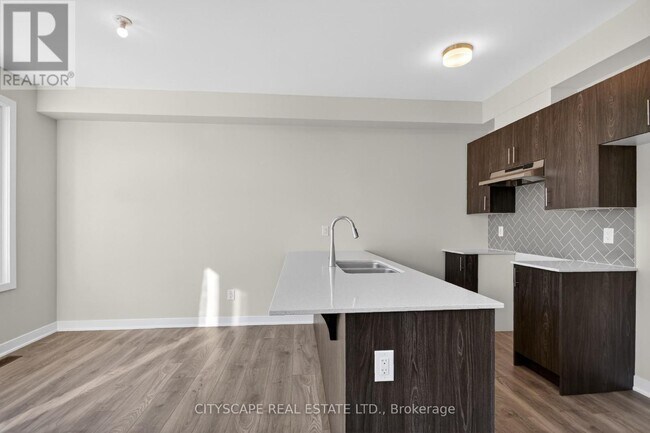 Building Photo - 544 Promontory Pl