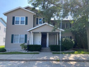 Building Photo - 124 S Silverwood Ln